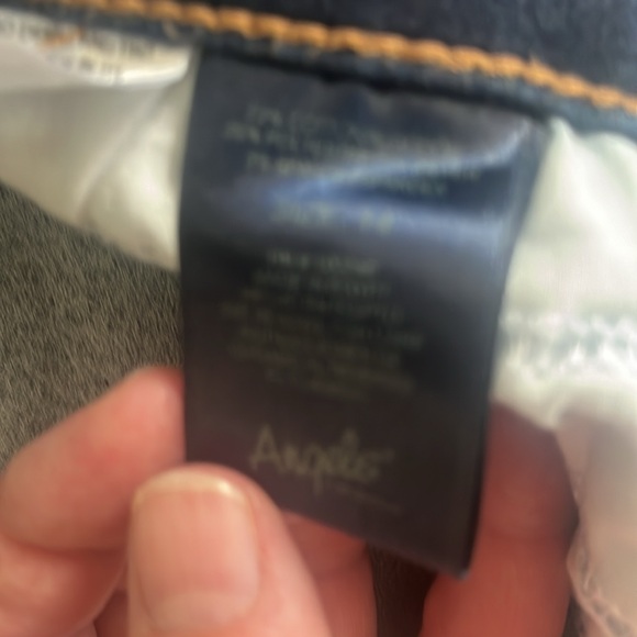 Gently Worn Angels Straight Crop Size 14 Cuffed - Picture 4 of 5